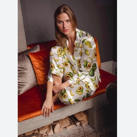 Averie For Beau Rivage Esperanza Avocado Print Pajama Set